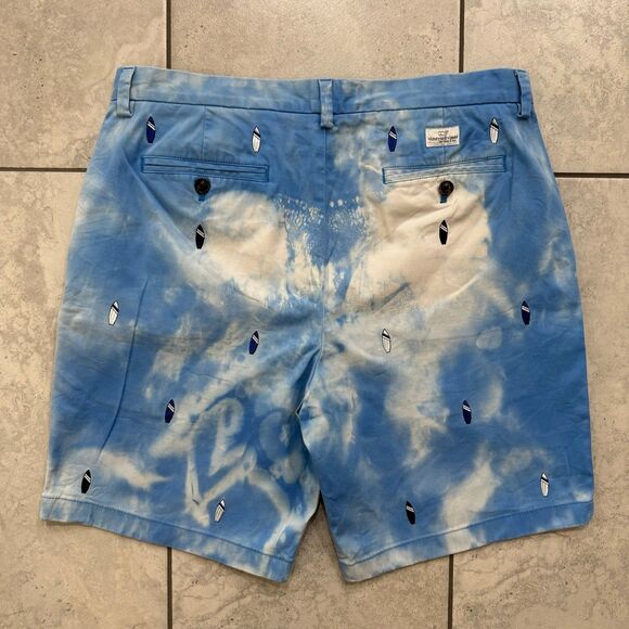 Vineyard Vines Size 34 Embroidered Surfboard Ocean Sky Tie Dye Blue Shorts - Picture 3 of 6